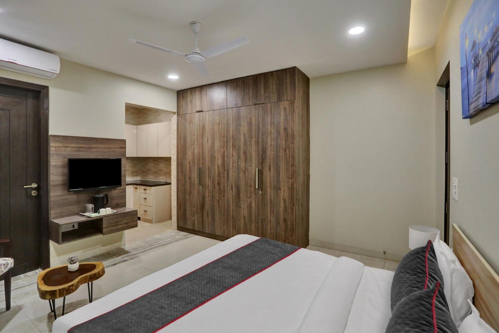 Townhouse Xanthe Hotel Noida Exterior foto