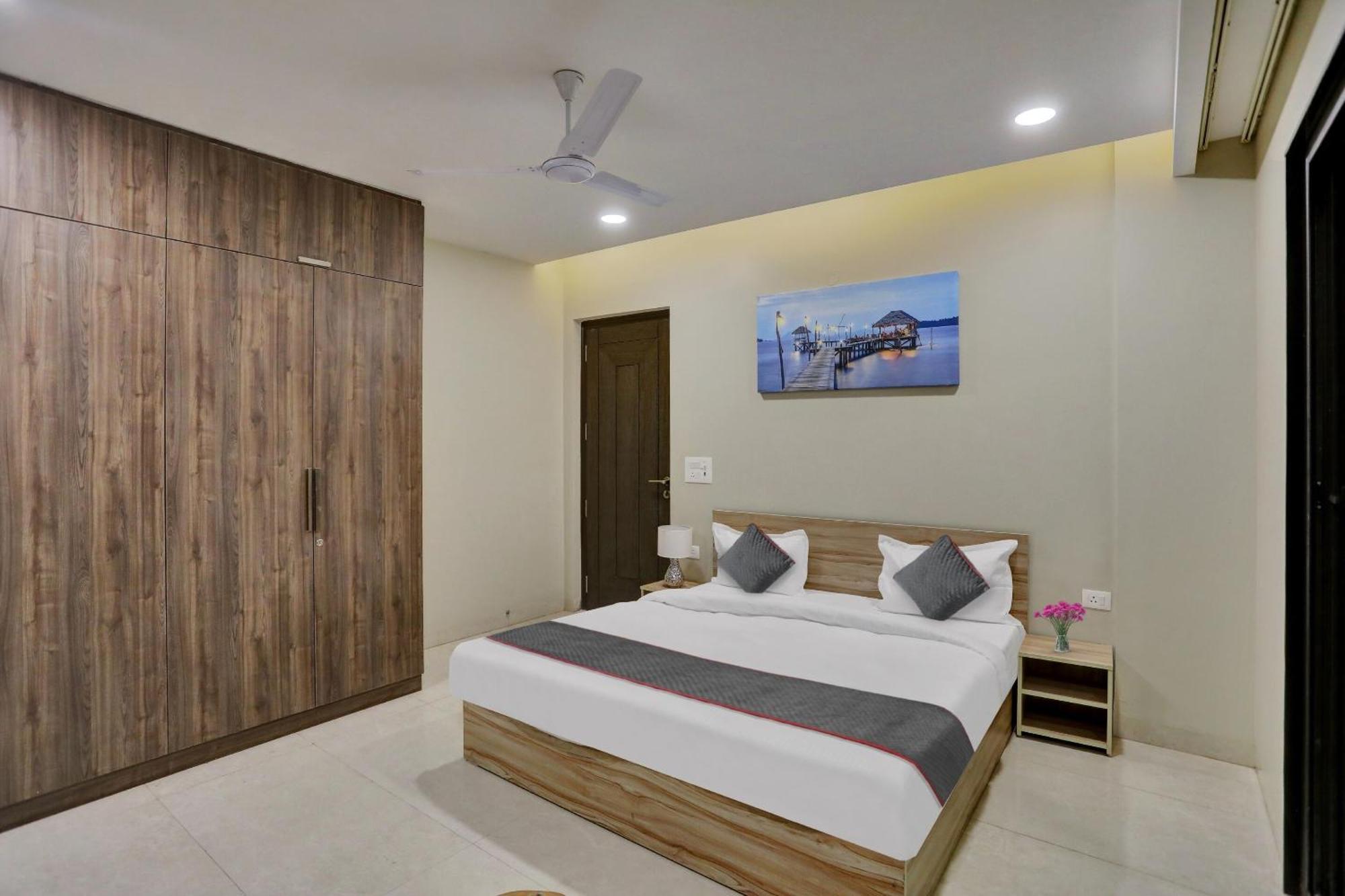 Townhouse Xanthe Hotel Noida Exterior foto